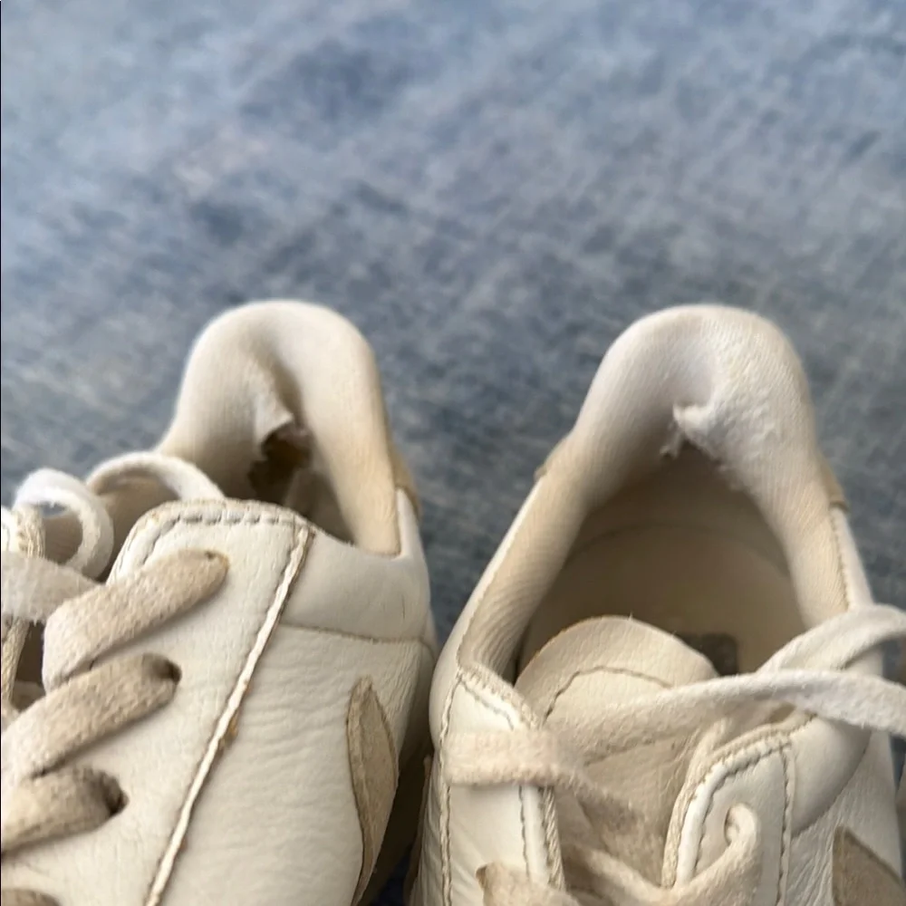 Veja Women's Cream and Tan Sneakers Size 8 - Picture 3 of 6